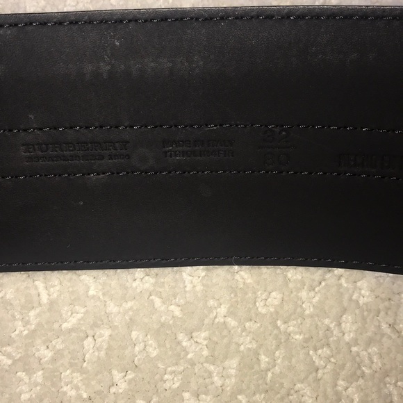 Burberry belt with gunmetal clasp - Picture 5 of 5